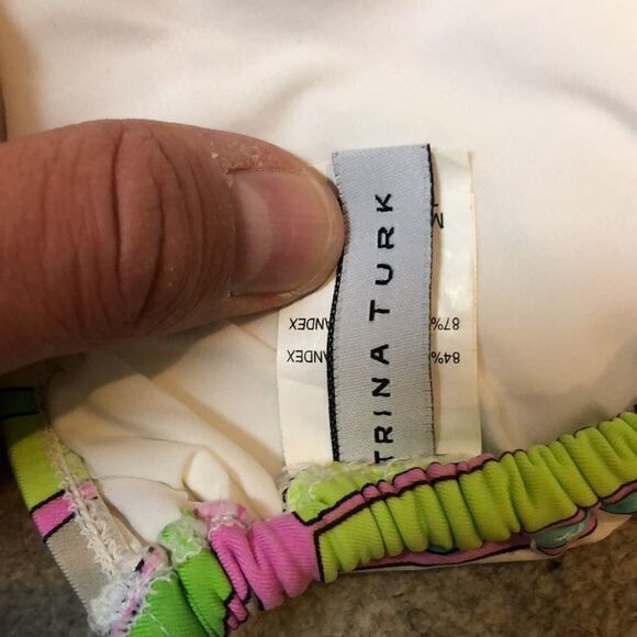 Triangle Cup Trina Turk Bikini Top | Bold Retro Print | Size 4 - Picture 5 of 7